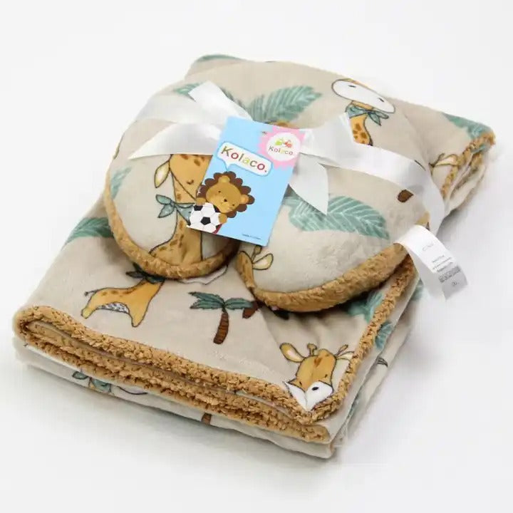 Cozy Polyester Fleece Neck Pillow and Plush Velvet Baby Blanket (Giraffe Design)